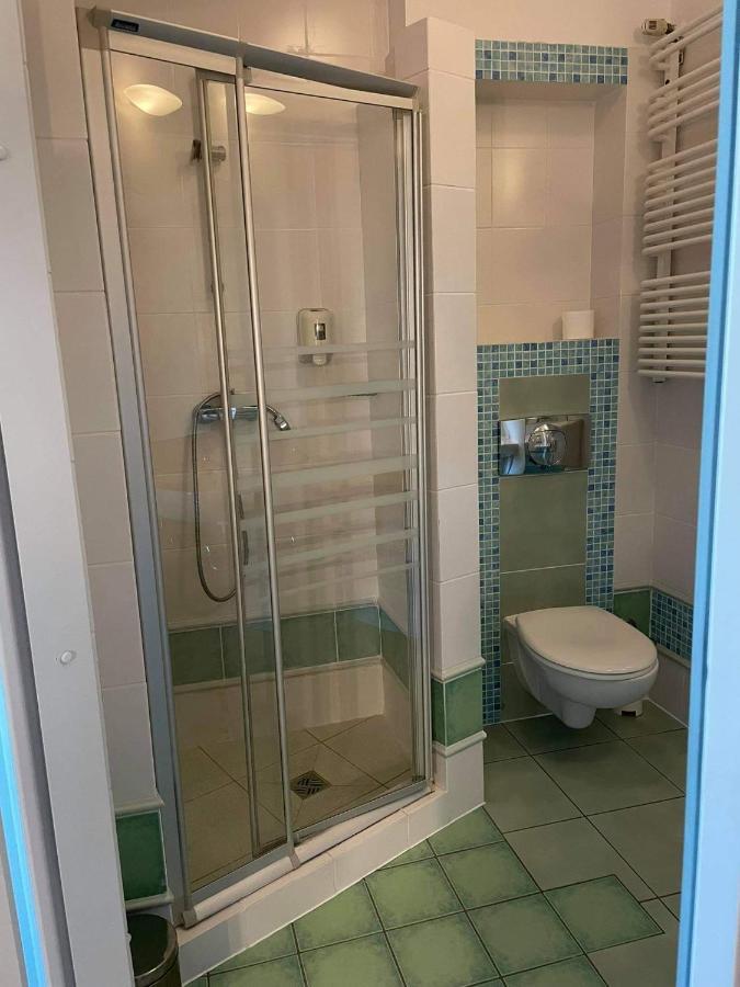 Hotel Anton By Dns Pruszków Eksteriør billede
