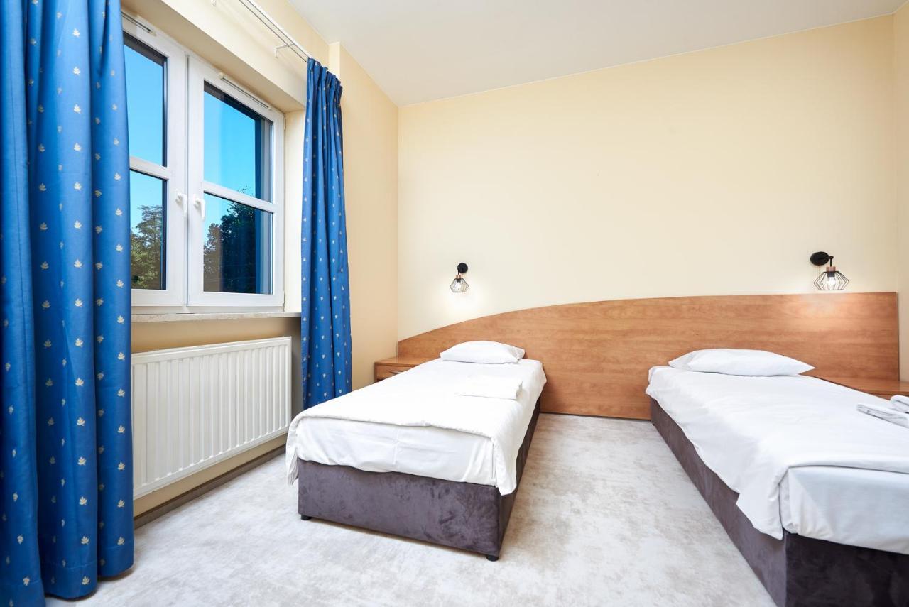 Hotel Anton By Dns Pruszków Eksteriør billede