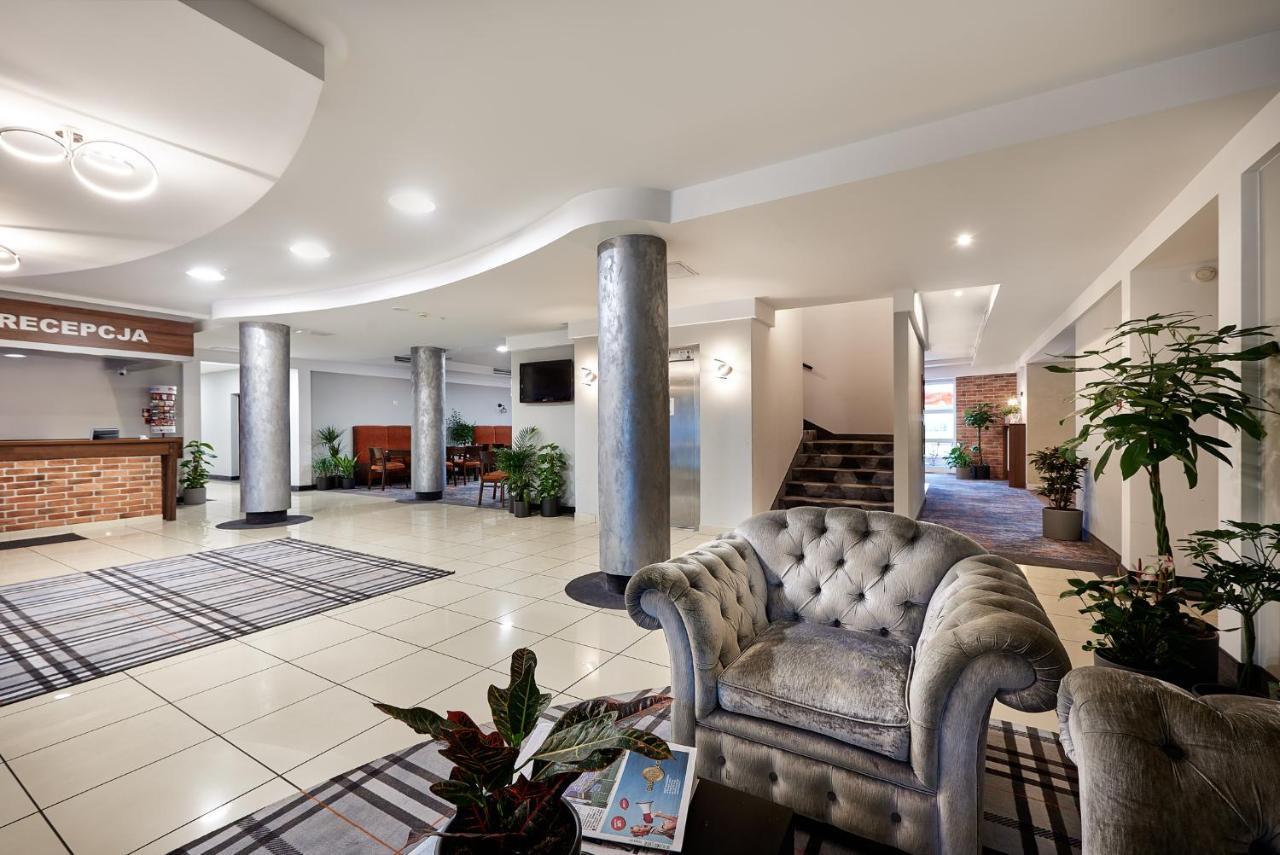 Hotel Anton By Dns Pruszków Eksteriør billede