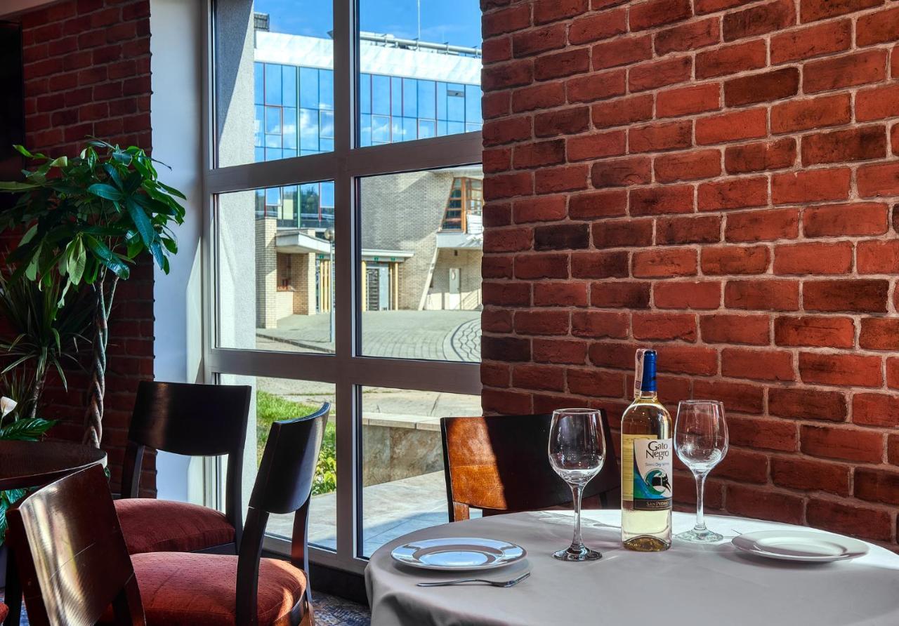 Hotel Anton By Dns Pruszków Eksteriør billede
