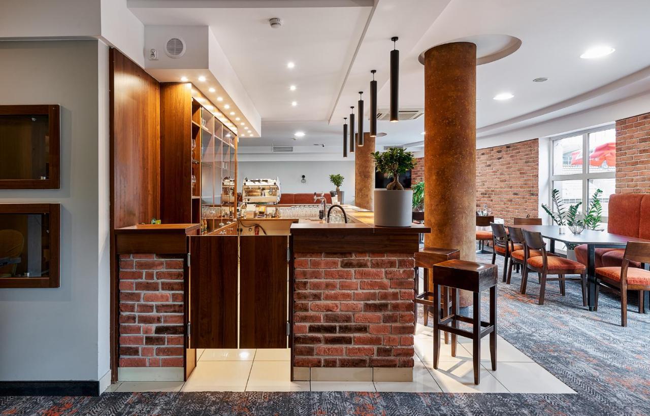 Hotel Anton By Dns Pruszków Eksteriør billede